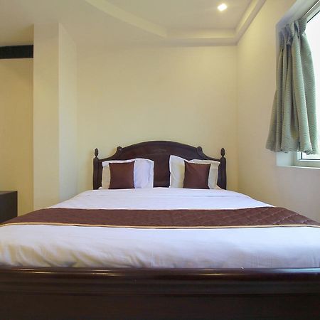 Oyo 11489 Pkn Classic Regency Madurai Exterior foto